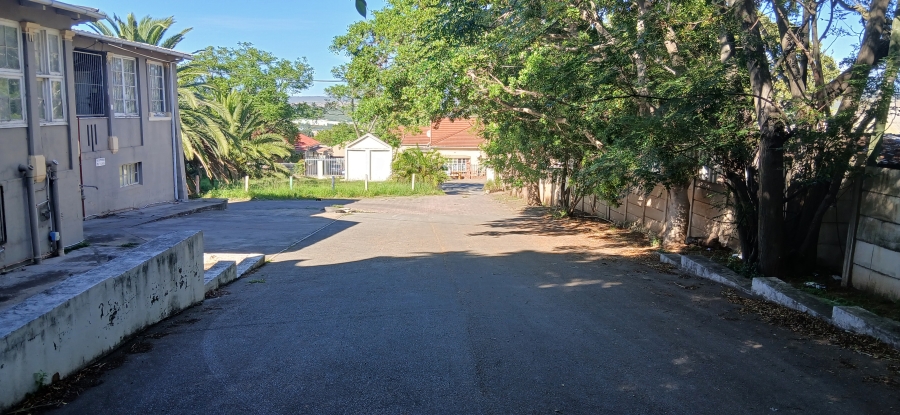 18 Bedroom Property for Sale in College Hill Eastern Cape